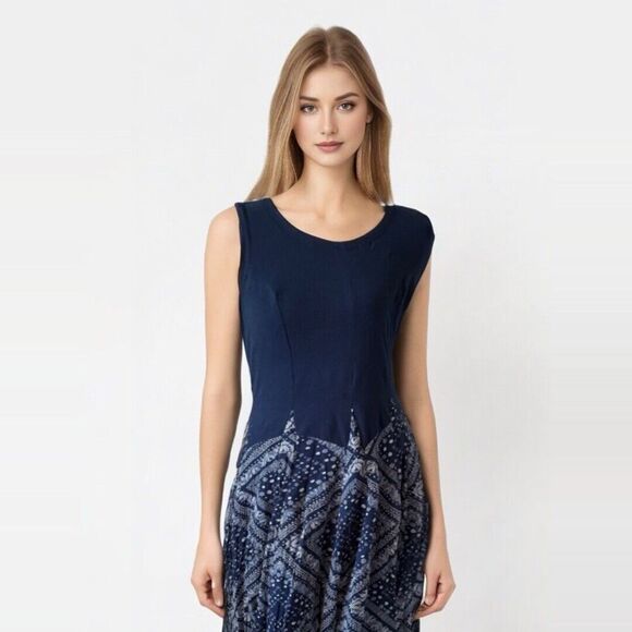 Vasna Womens Maxi Dress Sz Small Bandana Print Blue Fitted Classic Feminine - Picture 2 of 15